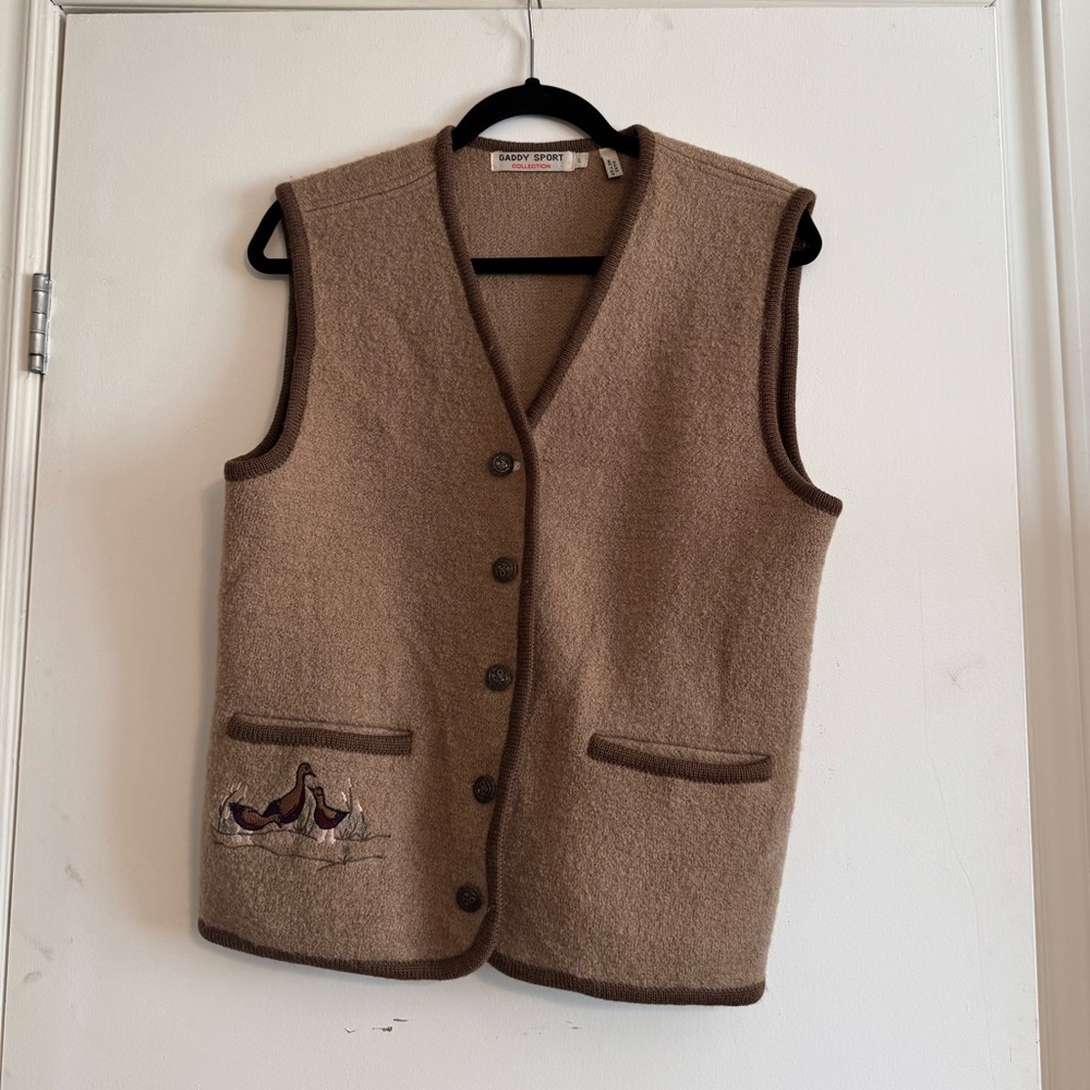 Wool Brown Vest with Embroidered Ducks
